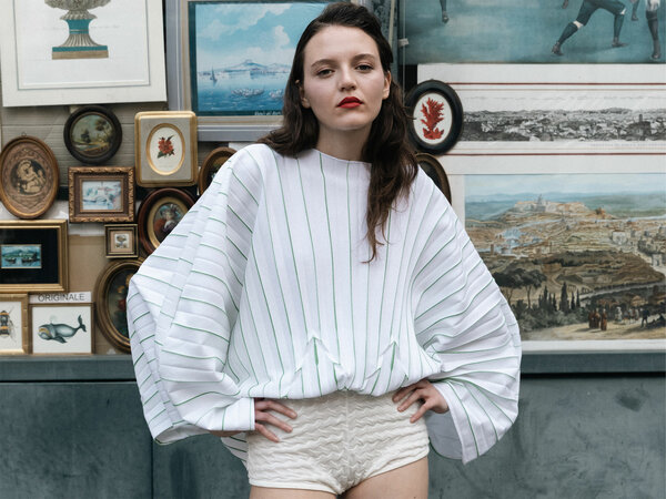 Título académico de primer nivel en Diseño Editorial y Estilismo de Moda IED Roma 